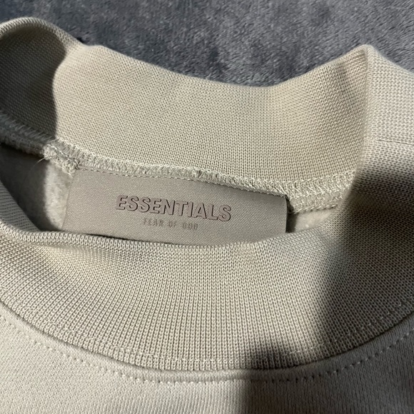 Essentials Fear Of God Relaxed Crewneck - Picture 4 of 5